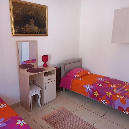 Apartmani Liki Ulcinj Exterior photo