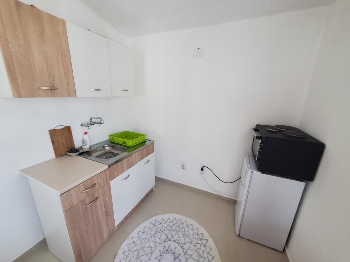 Apartmani Liki Ulcinj Exterior photo