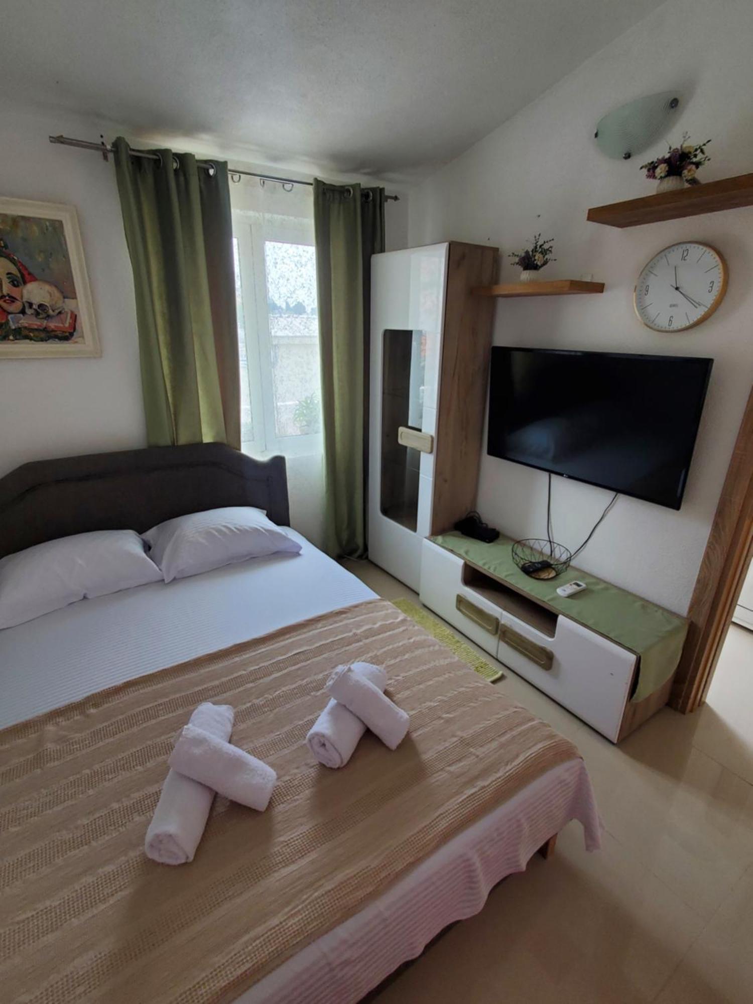 Apartmani Liki Ulcinj Exterior photo